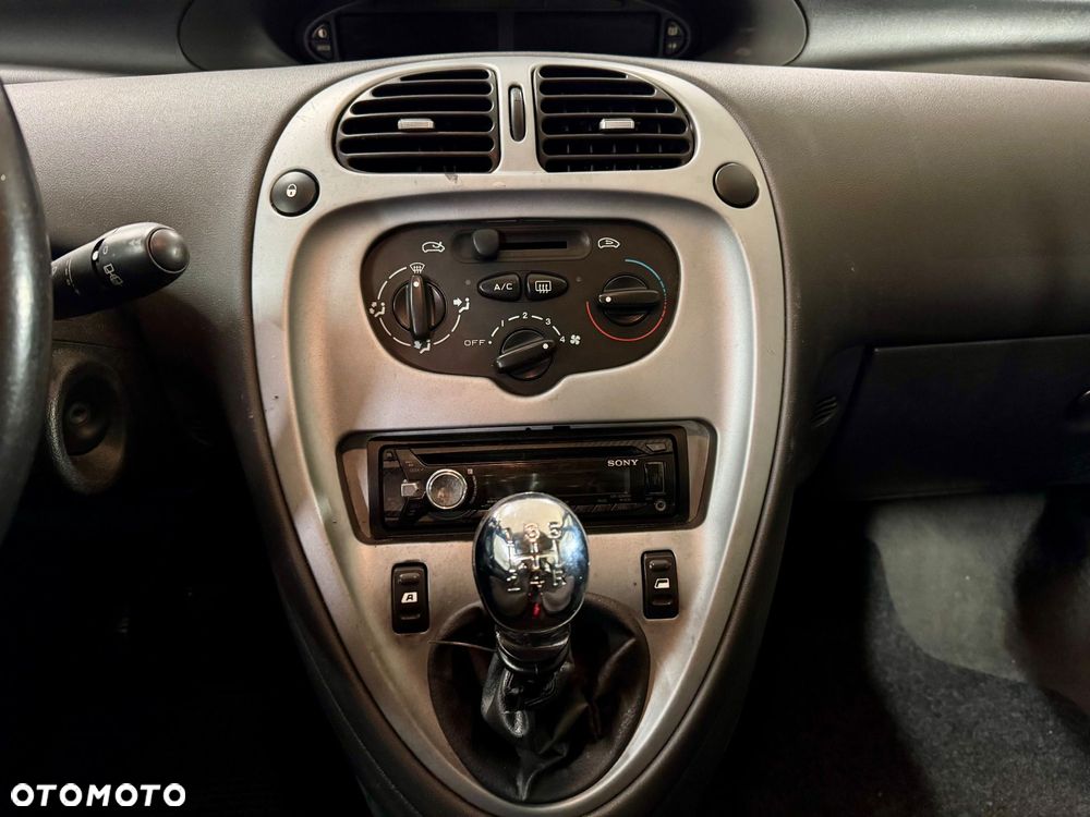 Citroën Xsara Picasso - 19