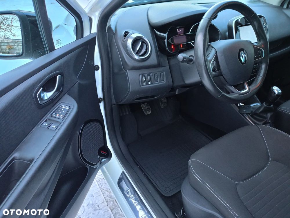 Renault Clio 1.2 16V 75 Limited - 15