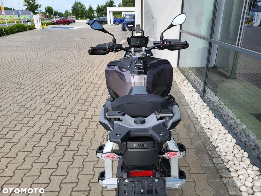 BMW R - 16