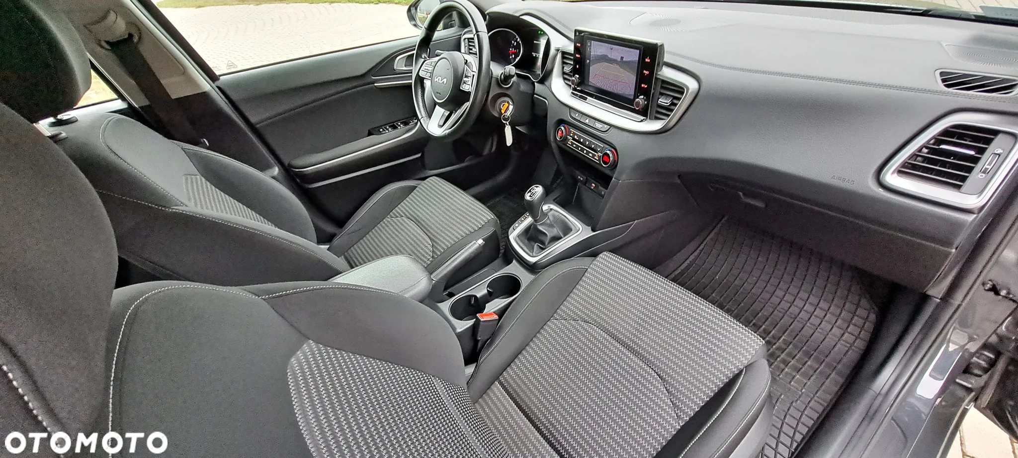 Kia Ceed 1.5 T-GDI M - 38