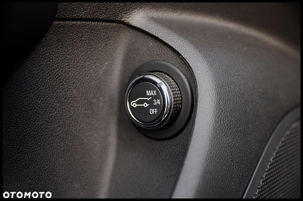 Opel Insignia - 26