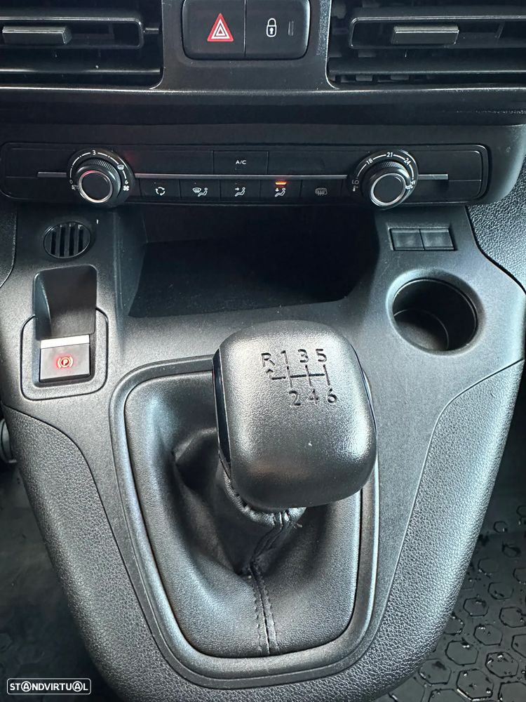 Citroën Berlingo Longa XL GPS Camara de Marcha Atrás IVA DEDUTIVEL - 13