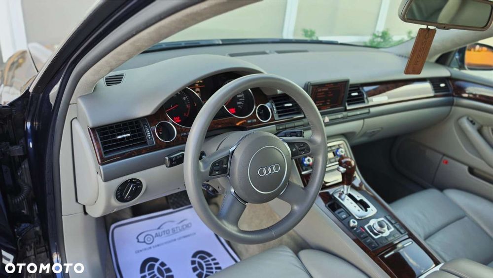 Audi A8 - 11