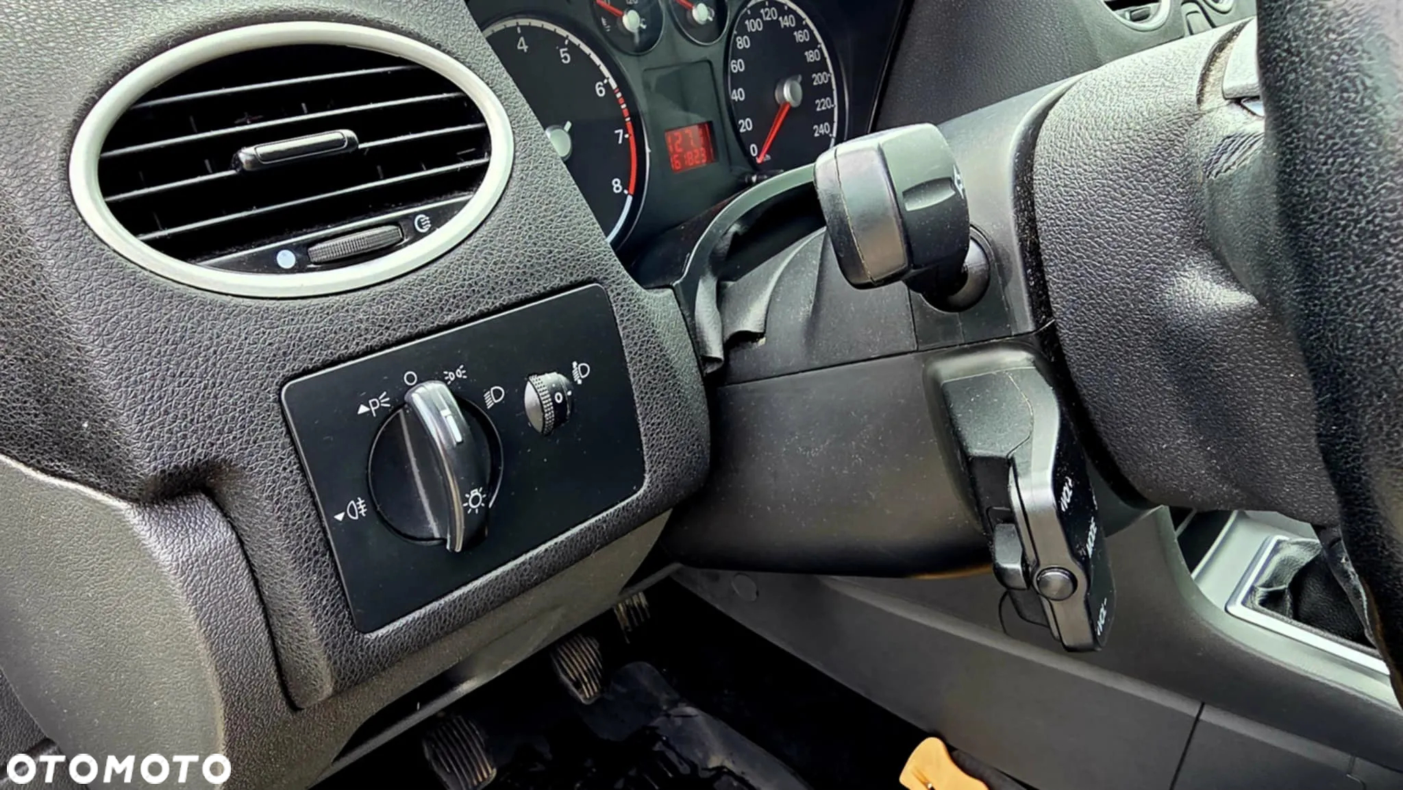 Ford Focus - 8