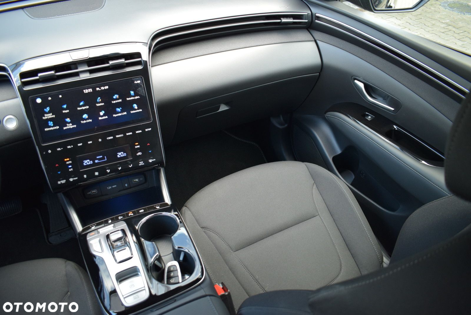 Hyundai Tucson 1.6 T-GDi HEV Executive 4WD - 18