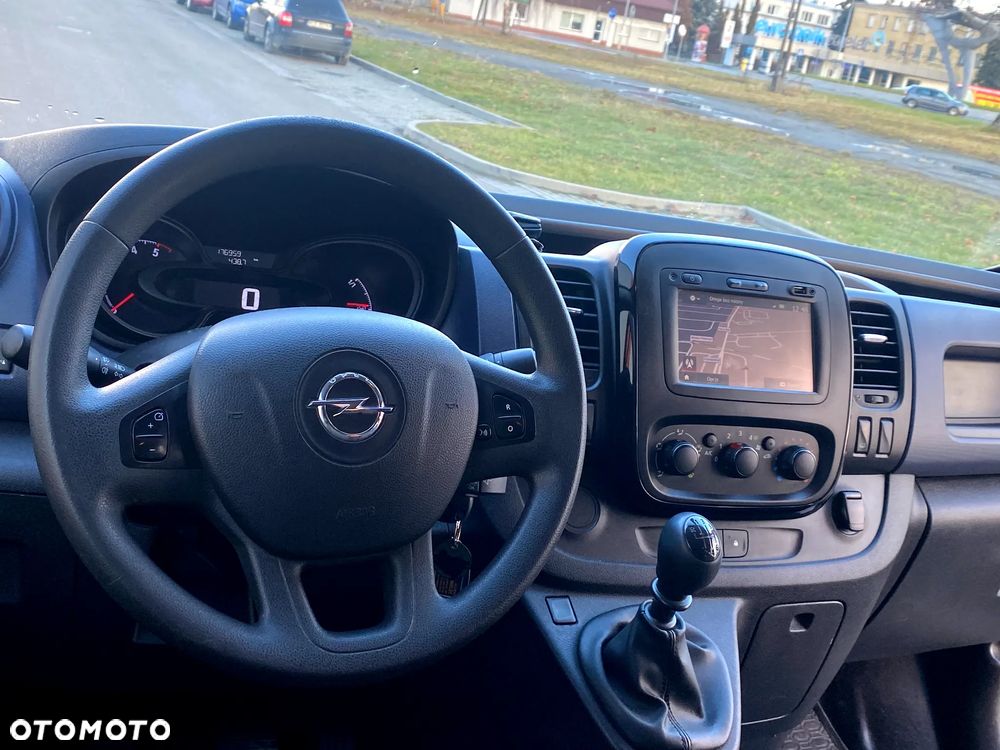 Opel VIVARO - 8