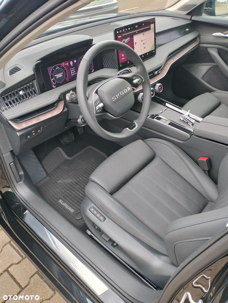 Skoda Superb 2.0 TDI SCR 4x4 L&K DSG - 12