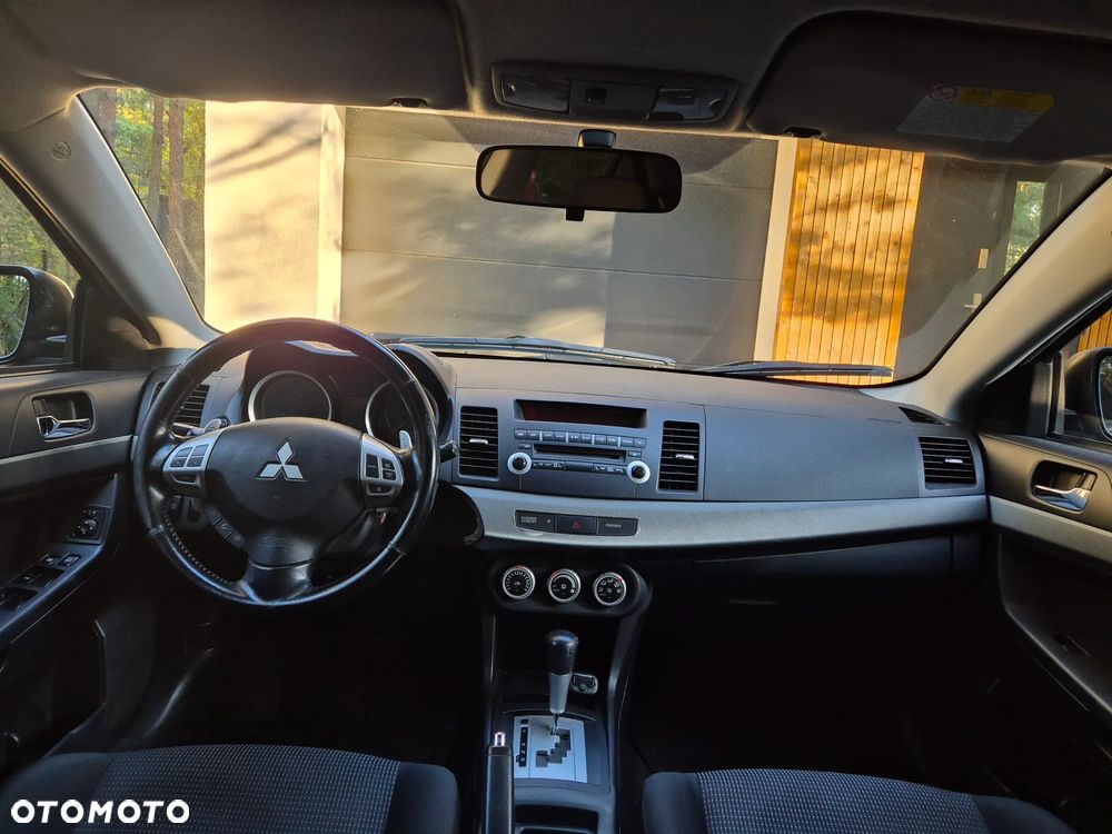 Mitsubishi Lancer 1.8 Instyle CVT - 9