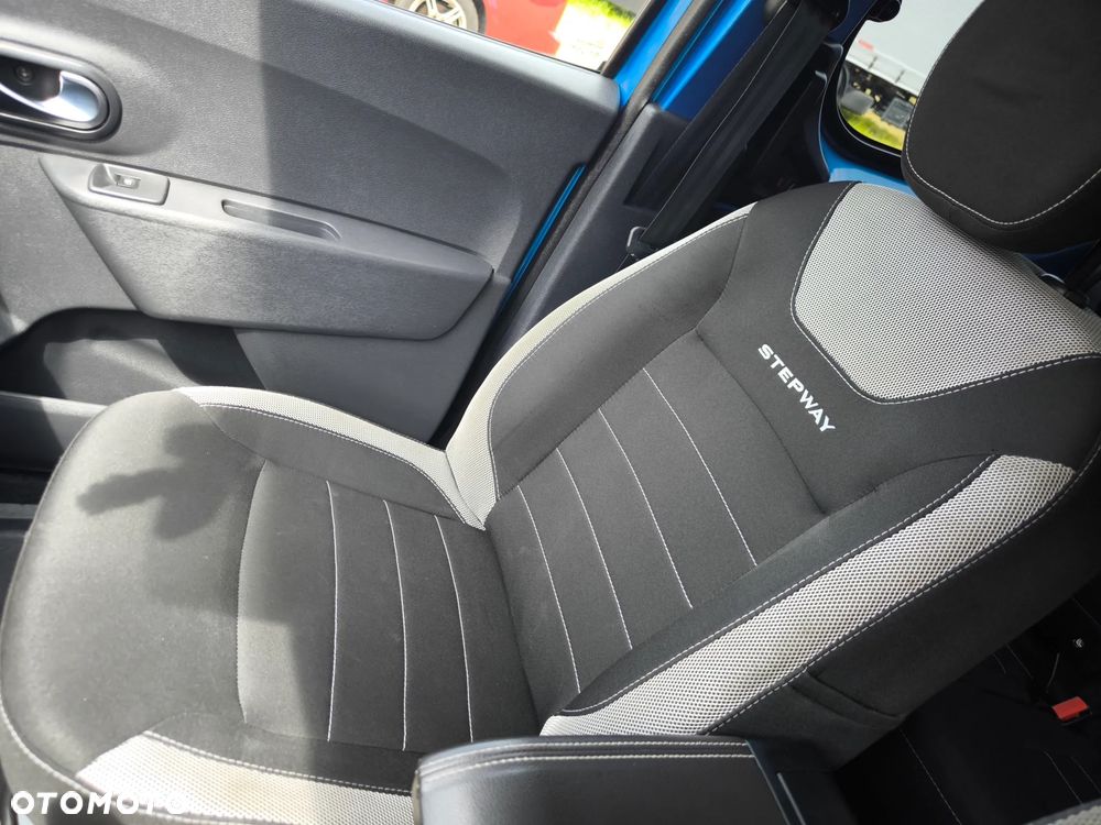 Dacia Dokker 1.6 SCe Stepway - 17