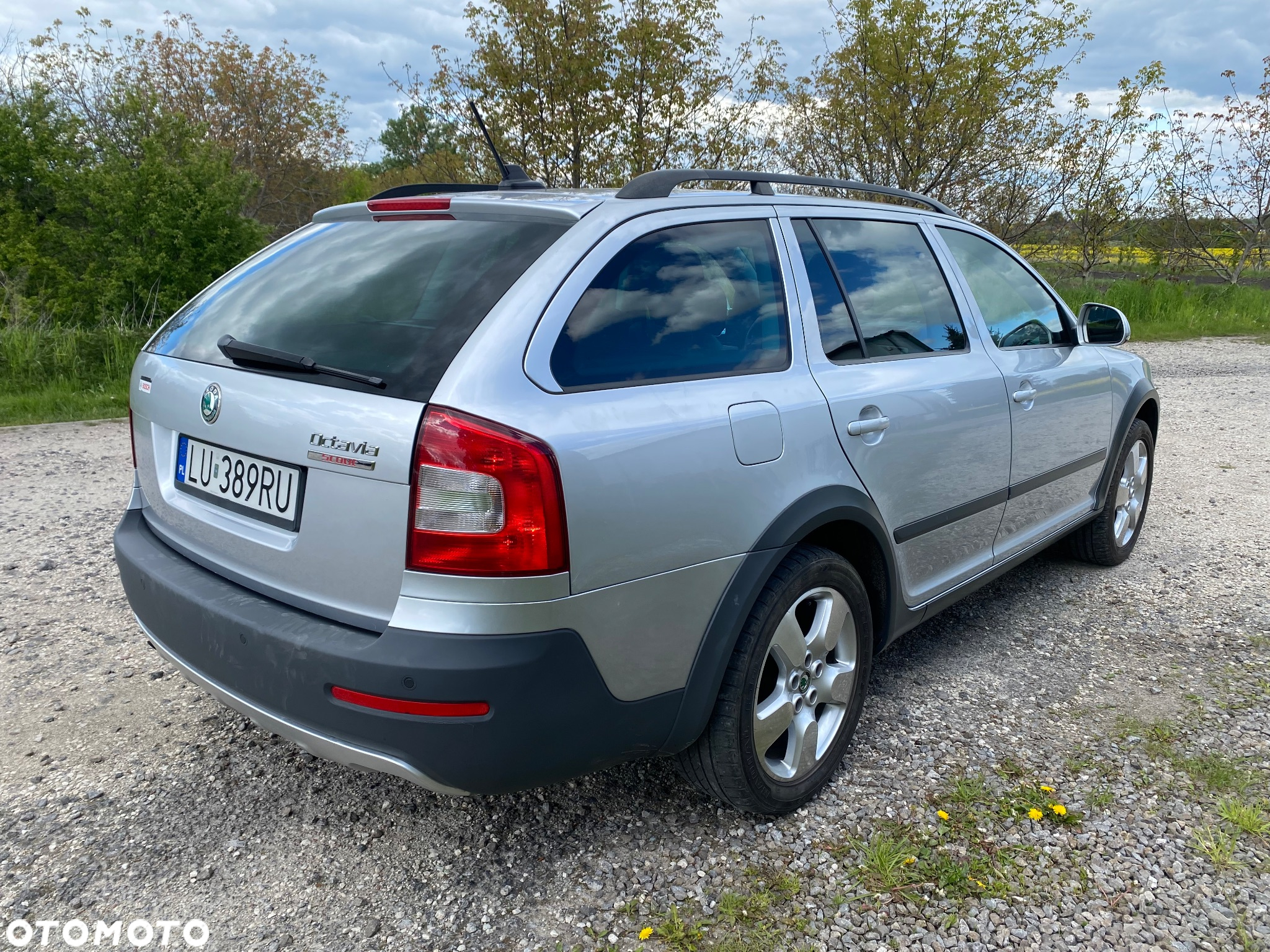 Skoda Octavia Combi 1.8 TSI 4x4 Scout - 10