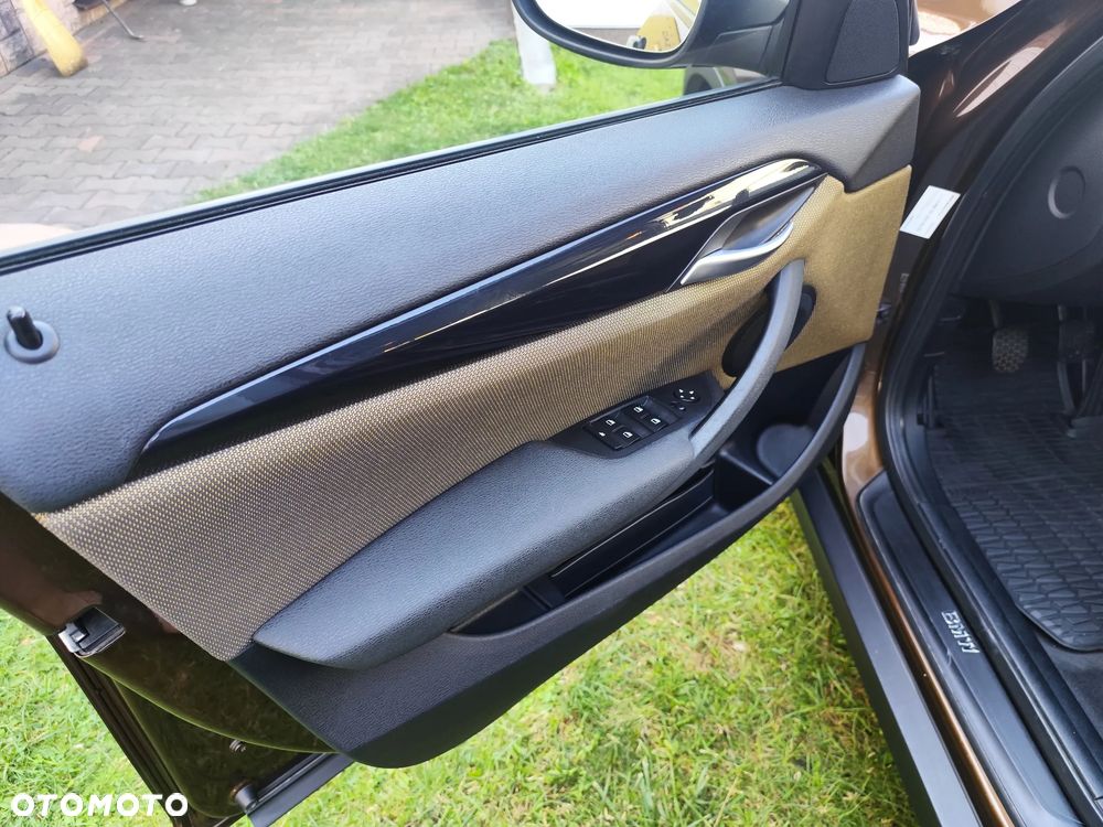 BMW X1 xDrive18d - 26
