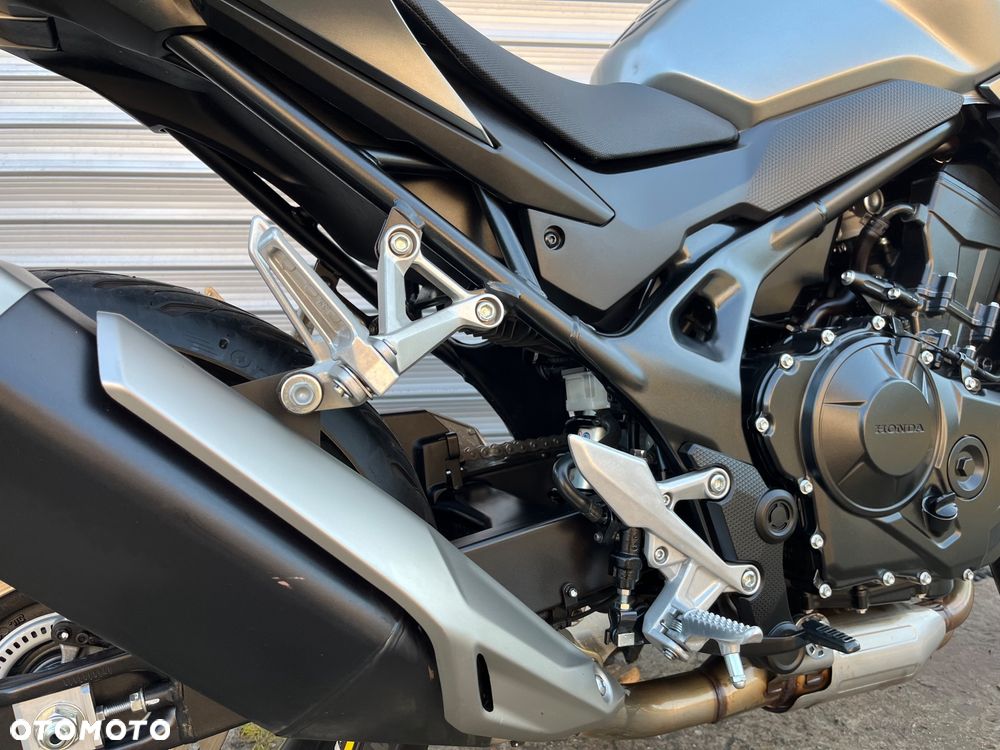 Honda Hornet - 31