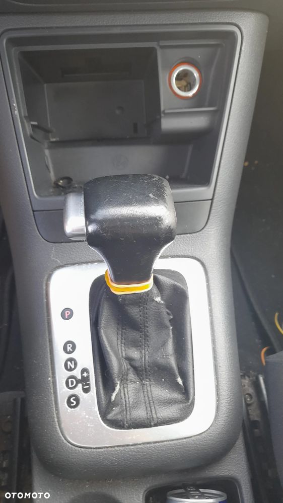 Volkswagen Golf Plus 2.0 TDI Trendline DSG - 13