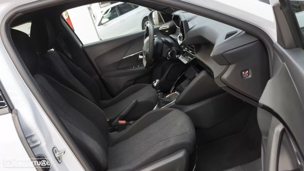 Peugeot 2008 1.2 PureTech Style - 13