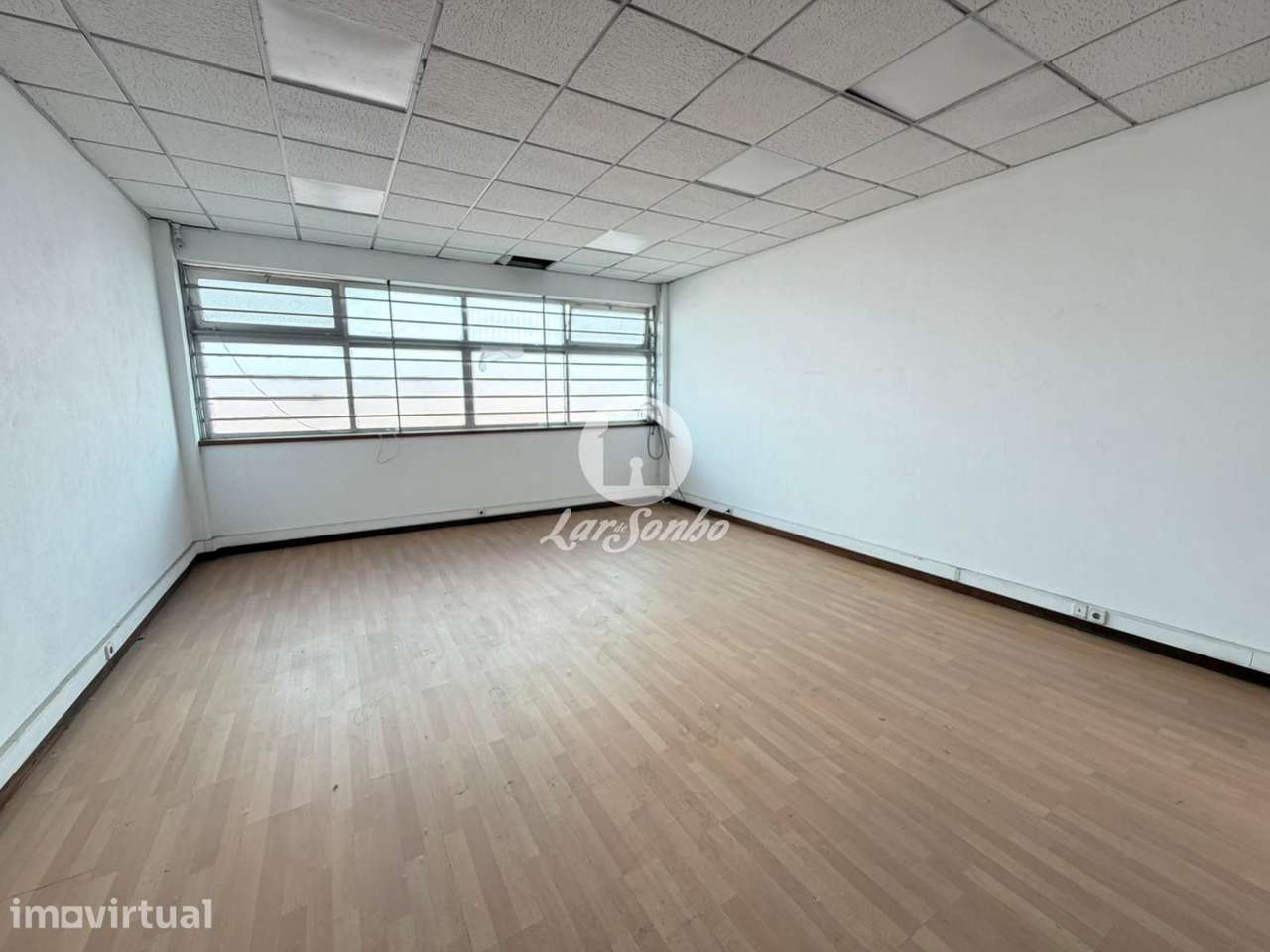 Armazém de 1.946 m² em Fajozes | Vila do Conde - Grande imagem: 3/22