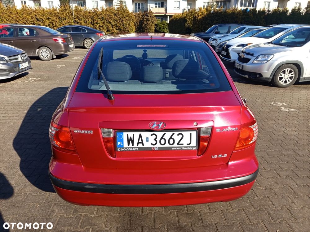 Hyundai Elantra - 21