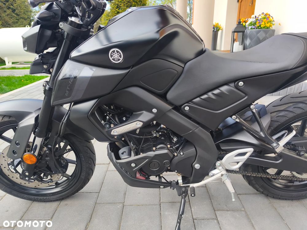Yamaha MT - 17