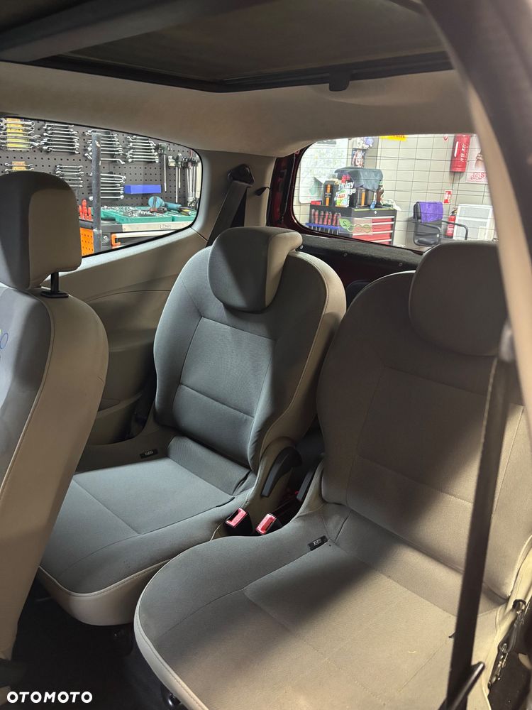 Renault Twingo 2011 photo 2