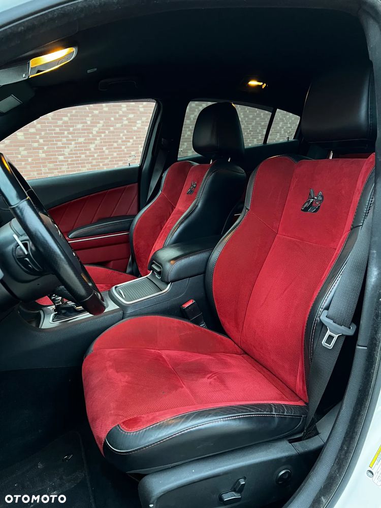 Dodge Charger 6.4 Scat Pack - 14