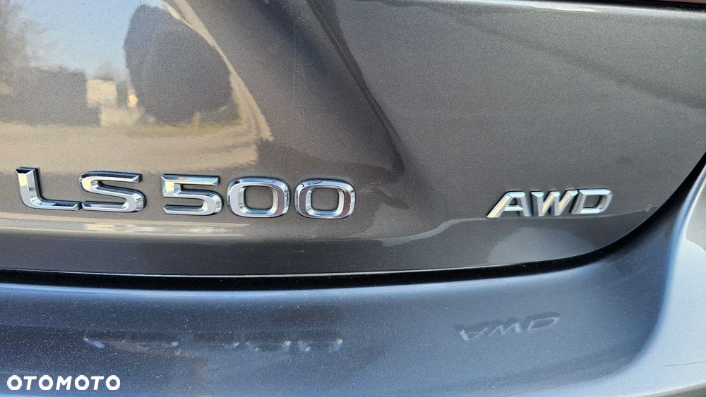 Lexus LS 500 Prestige AWD - 32