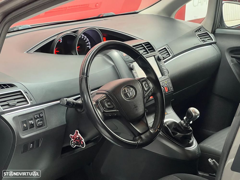 Toyota Verso 1.6 D-4D Comfort - 9