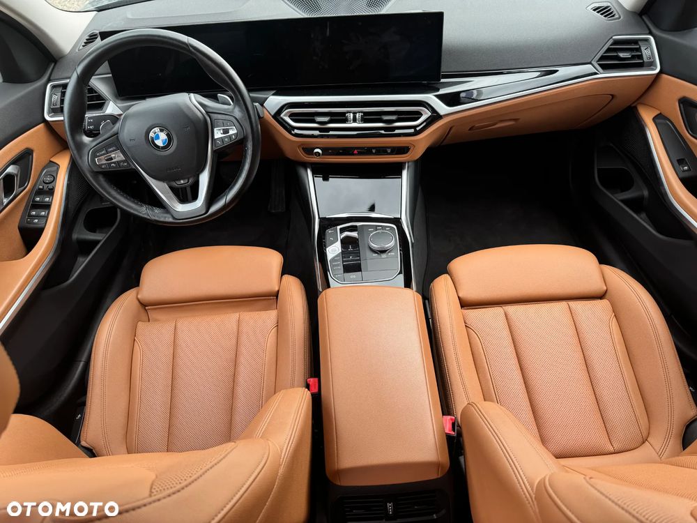 BMW Seria 3 318d MHEV - 12