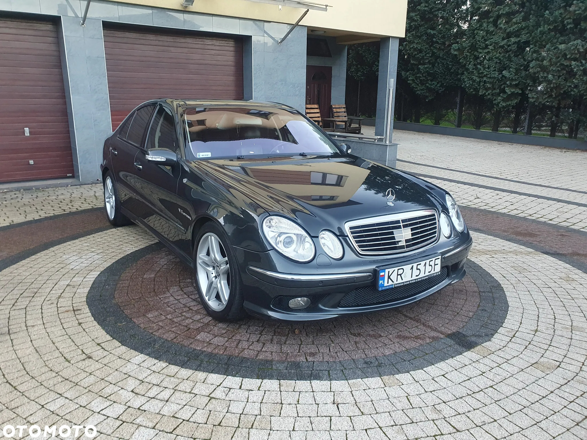 Mercedes-Benz Klasa E 55 AMG - 10
