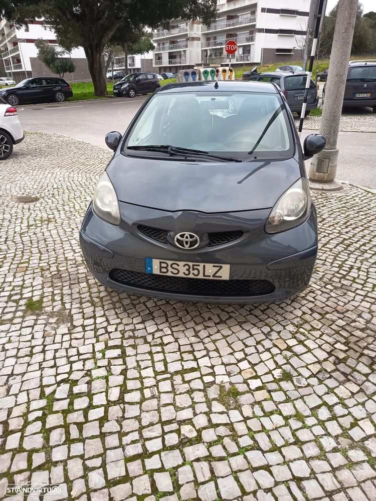 Toyota Aygo Standard - 1