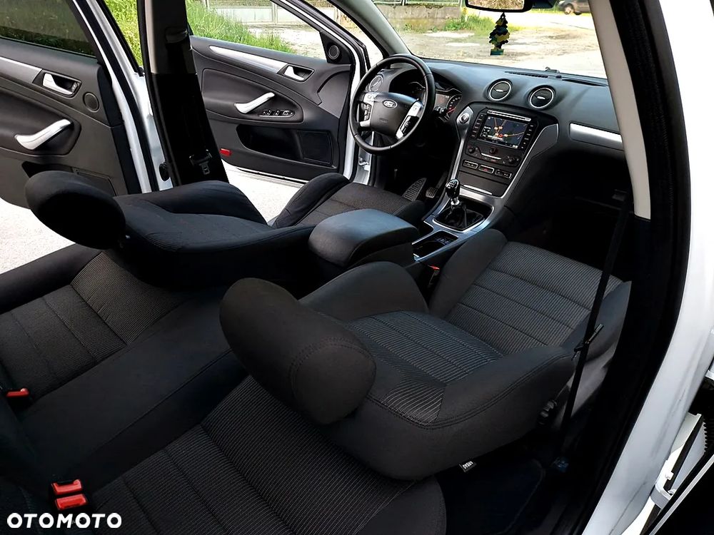 Ford Mondeo 2.0 TDCi Titanium - 39