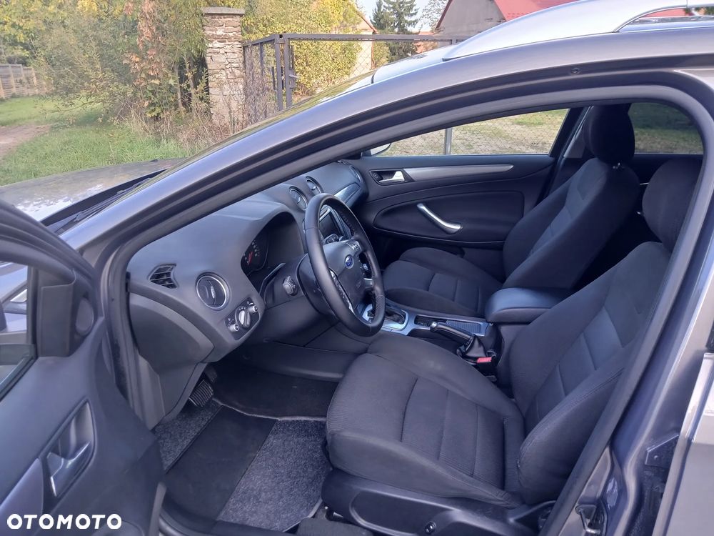 Ford Mondeo - 19