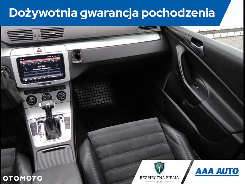 Volkswagen Passat Variant - 9