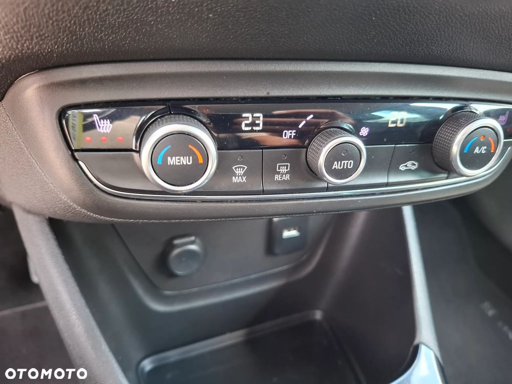 Opel Crossland X 1.6 Innovation - 37