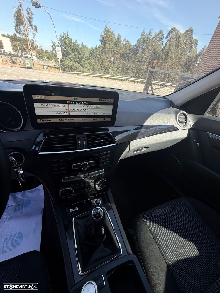 Mercedes-Benz C 180 CDi Executive BlueEfficiency - 23