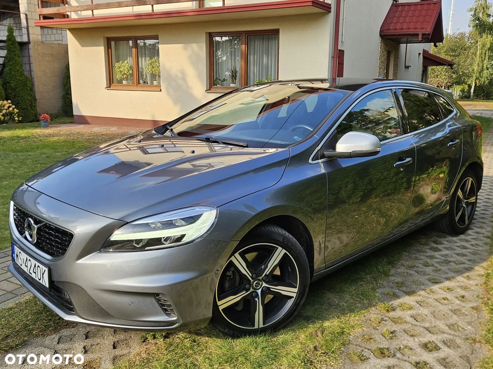 Volvo V40 T3 Drive-E R-Design Momentum - 3