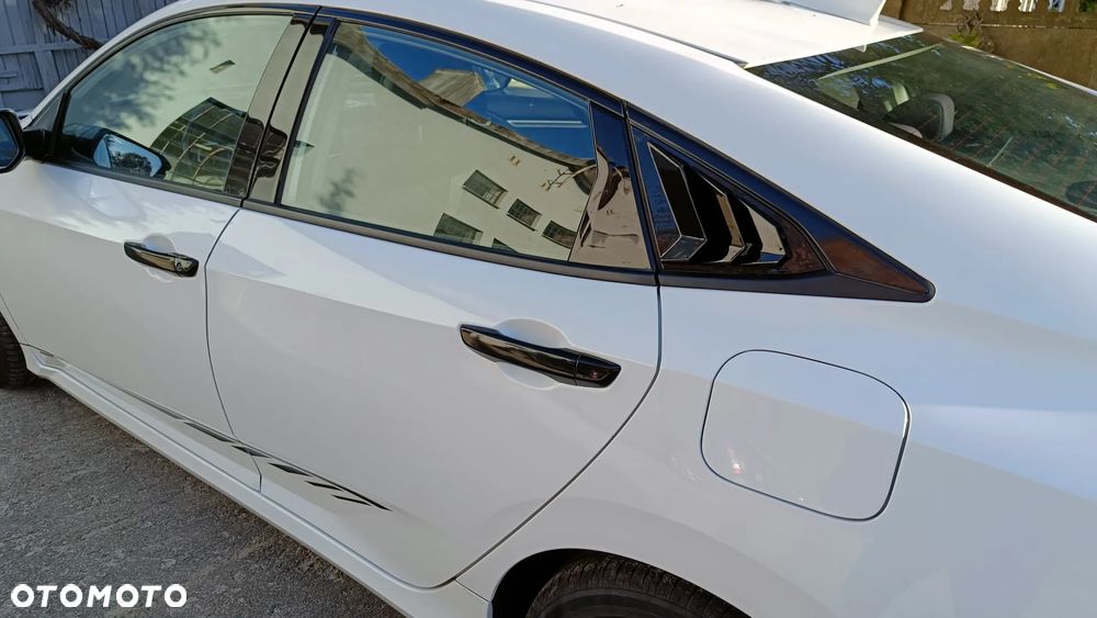 Honda Civic 1.5 T Elegance CVT - 3