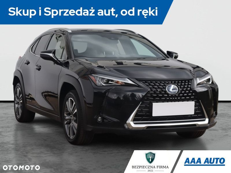 Lexus UX - 3