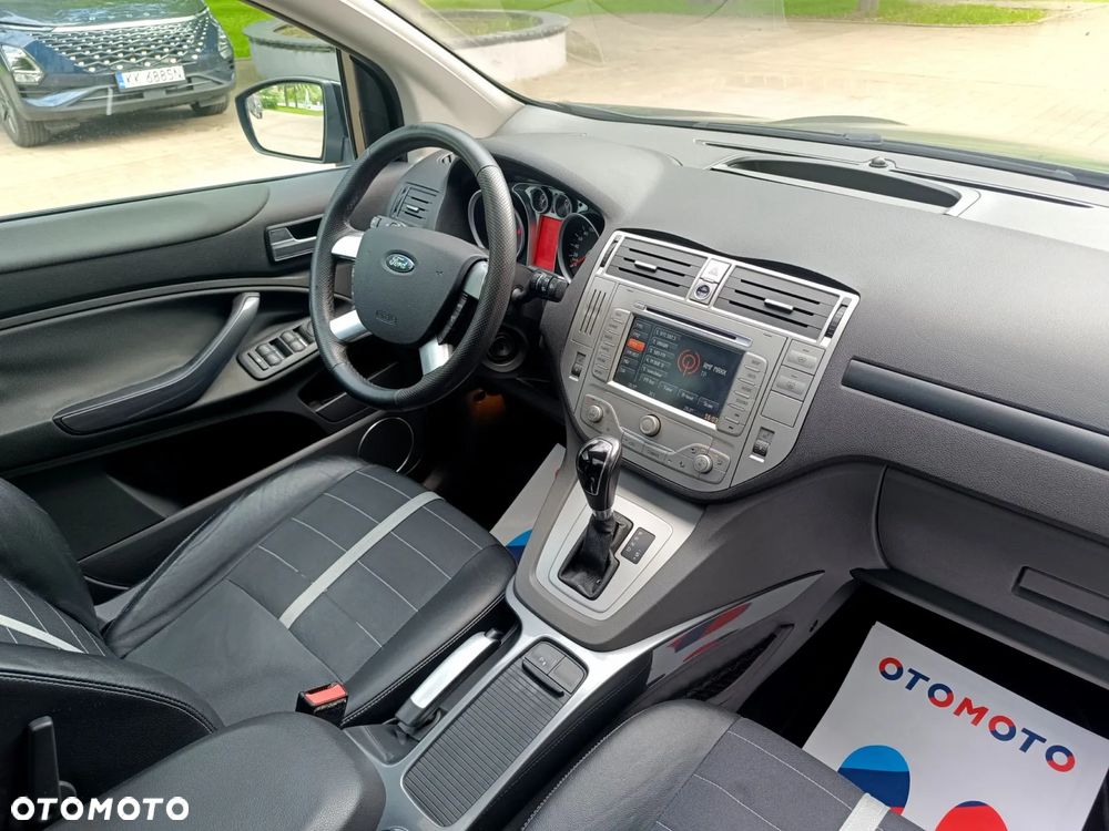 Ford Kuga 2.0 TDCi 4x4 Titanium - 33