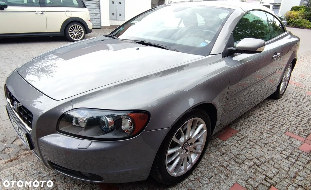 Volvo C70 2.4 - 10