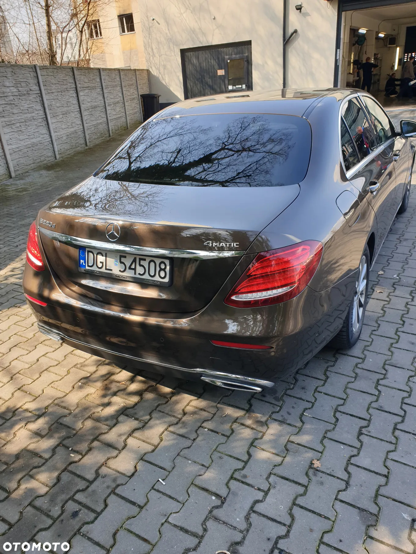 Mercedes-Benz Klasa E 220 d 4-Matic 9G-TRONIC - 3