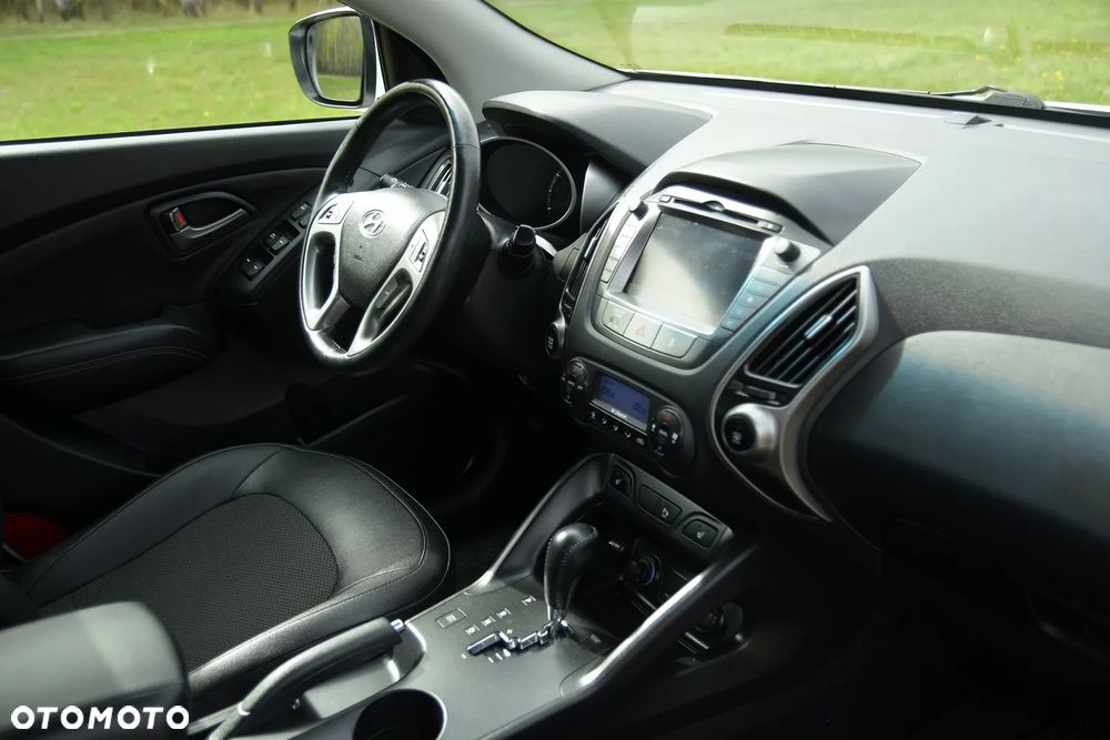Hyundai ix35 2.0 GDI Premium 2WD - 17