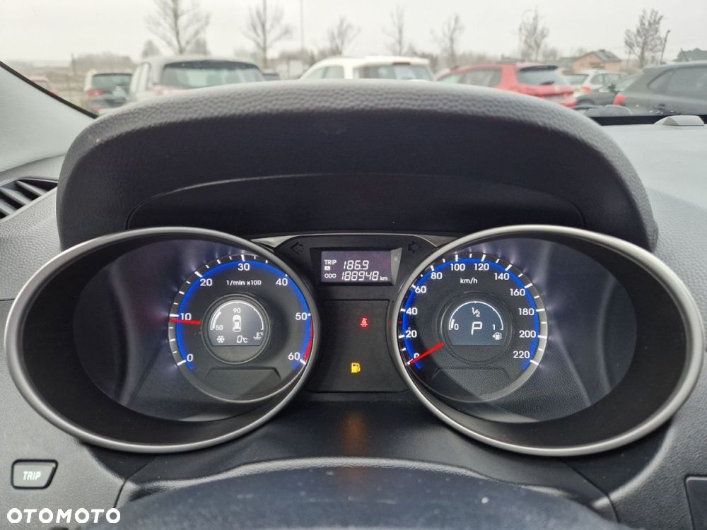 Hyundai ix35 - 12