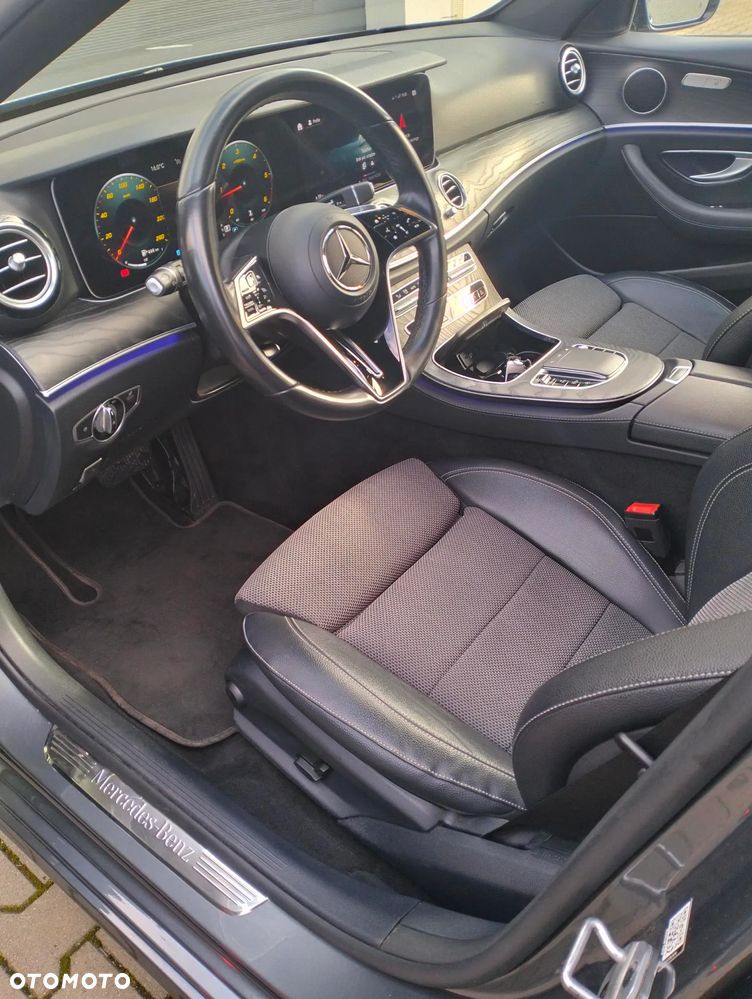 Mercedes-Benz Klasa E 220 d Avantgarde - 11