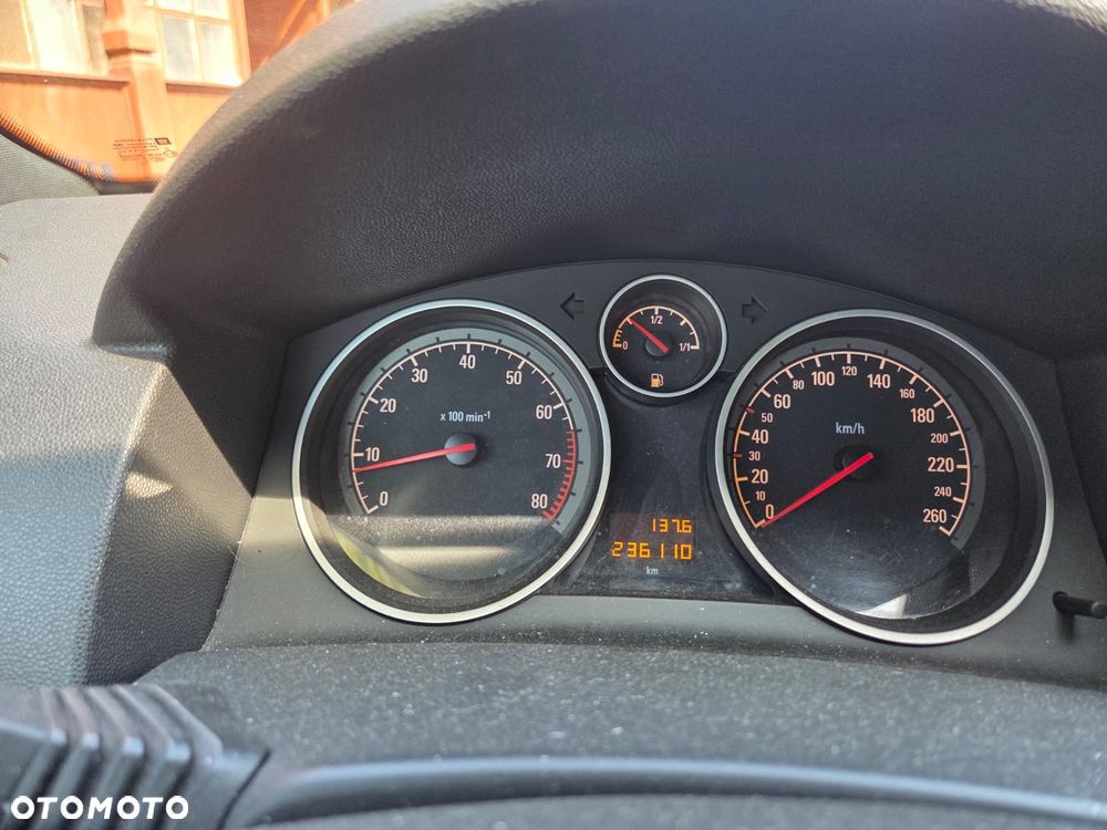 Opel Astra - 3