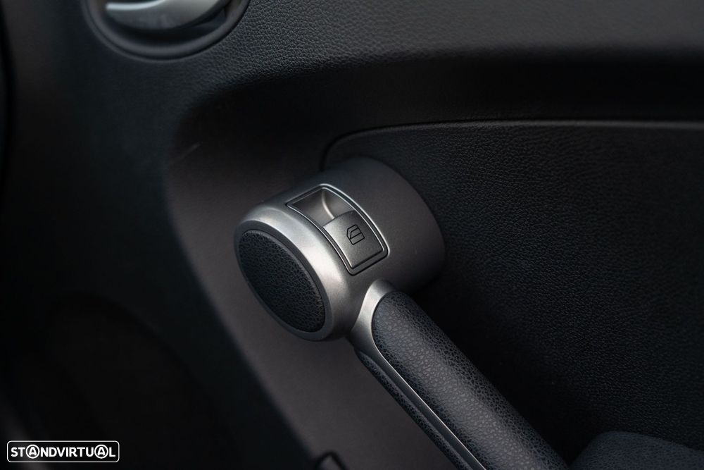 Mercedes-Benz SLK 200 K - 23