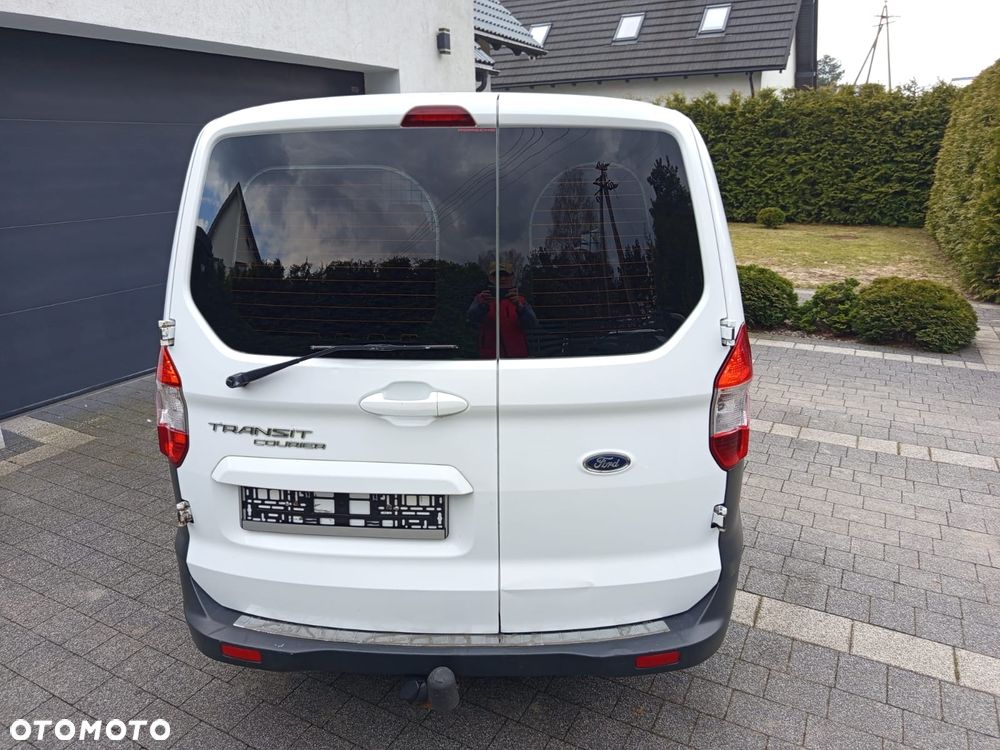Ford TRANZIT COURIER - 4