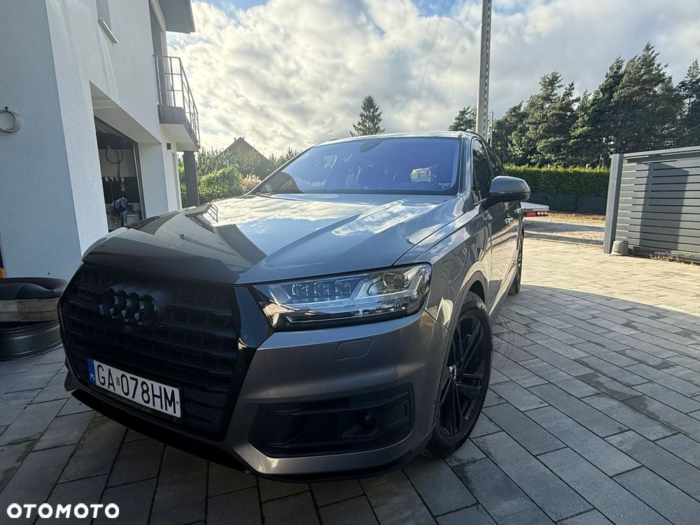 Audi Q7 - 1