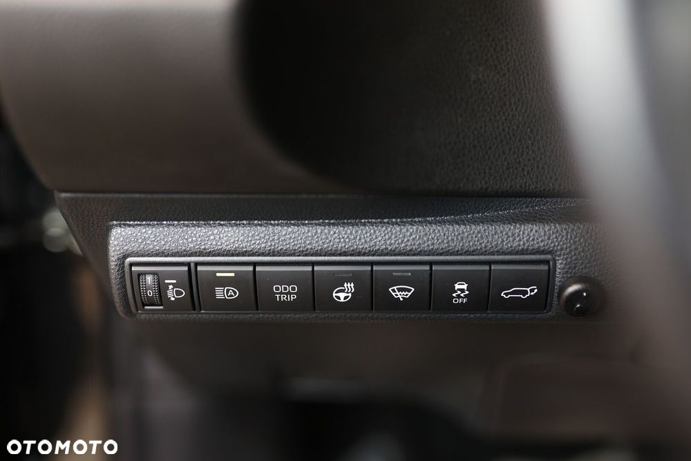Toyota Corolla 2.0 Hybrid Style - 25