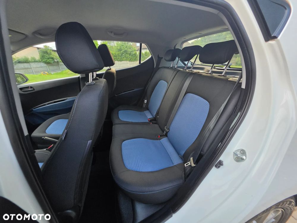 Hyundai i10 1.2 Fifa World Cup Edition - 27