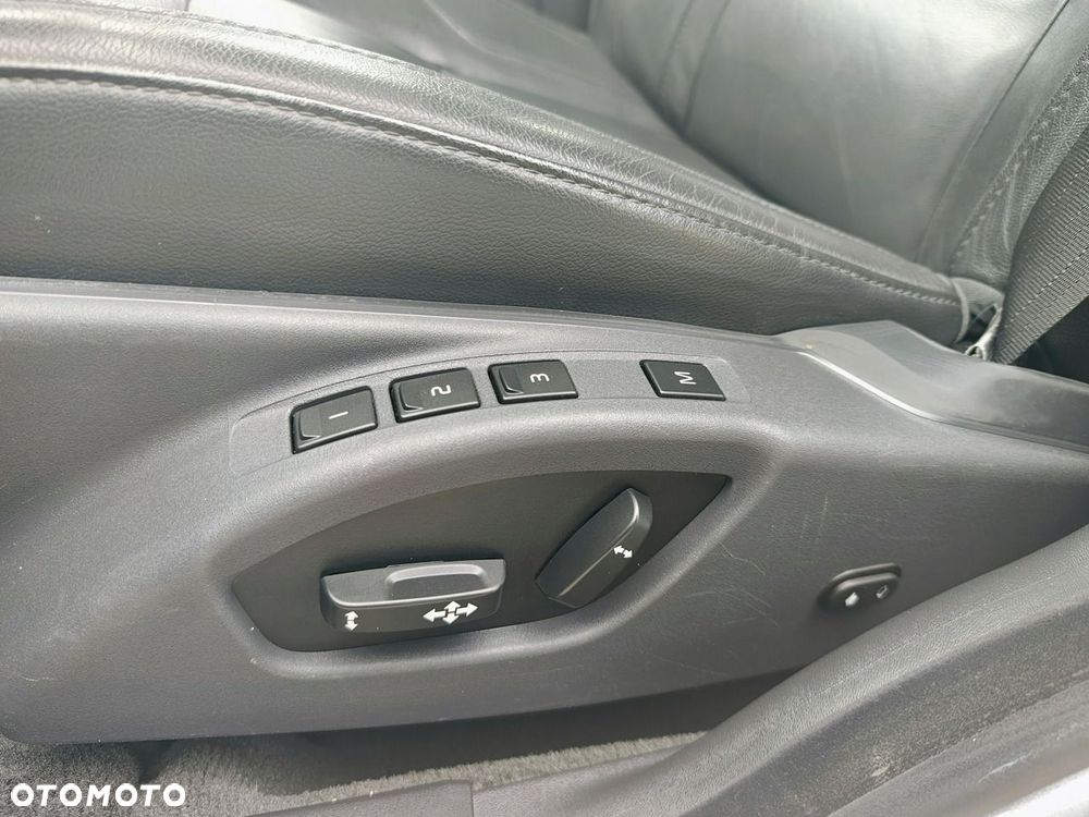 Volvo V70 - 40