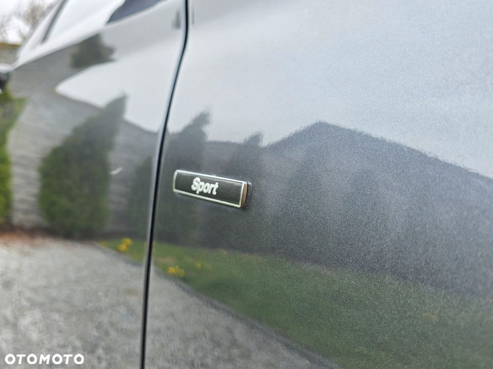 BMW Seria 1 116d EfficientDynamics Edition Sport Line - 23